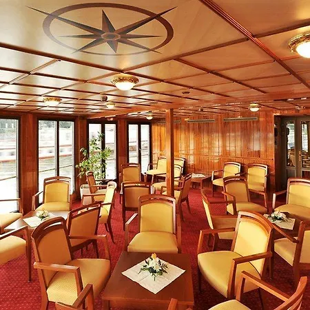Florentina Boat Botel