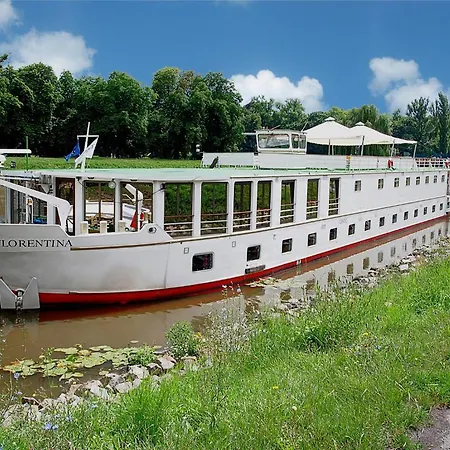 Botel Florentina Boat