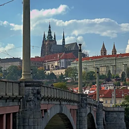 Florentina Boat Prague