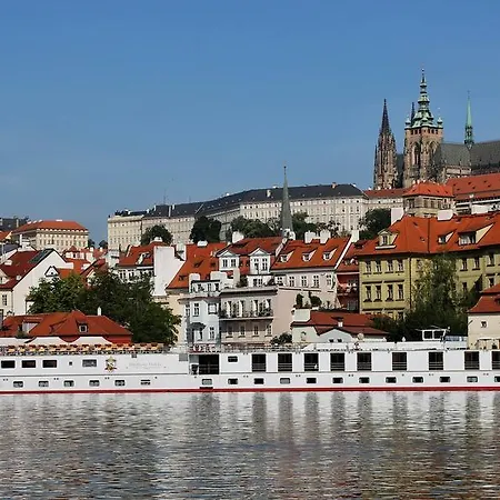 Florentina Boat Botel