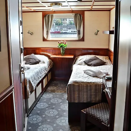 Florentina Boat
