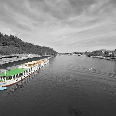 Florentina Boat 3*