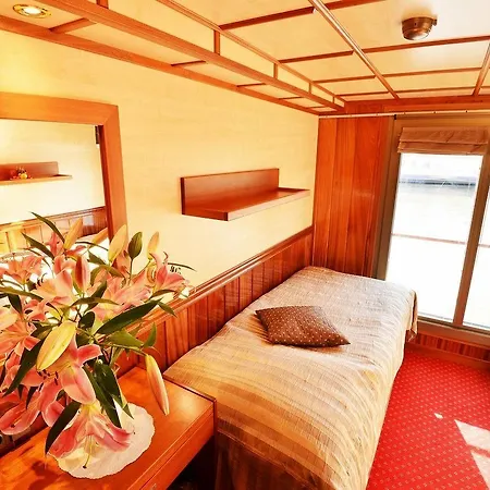 Botel Florentina Boat